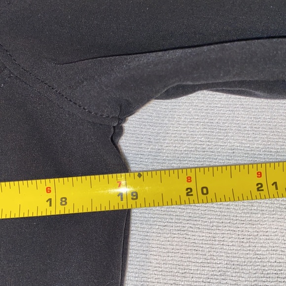 The North Face women’s black full zip long sleeve jacket size medium - Picture 6 of 9